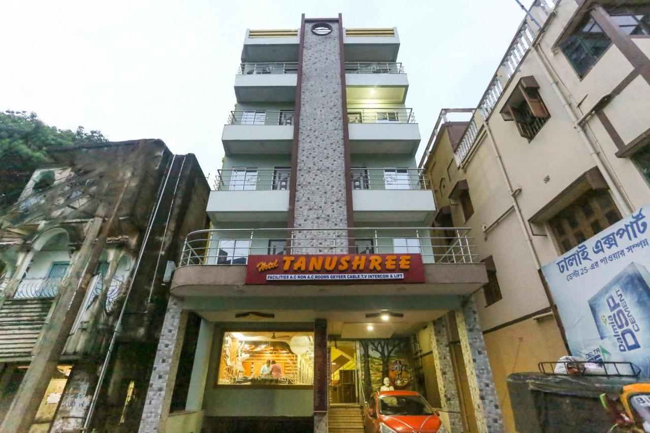 Oyo 60609 Hotel Tanushree Rampurhat Buitenkant foto