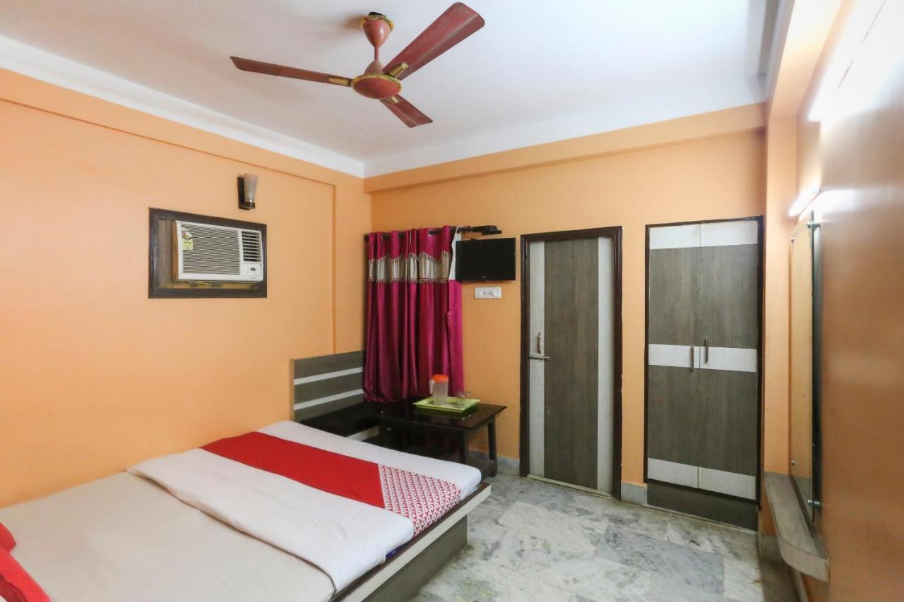 Oyo 60609 Hotel Tanushree Rampurhat Buitenkant foto